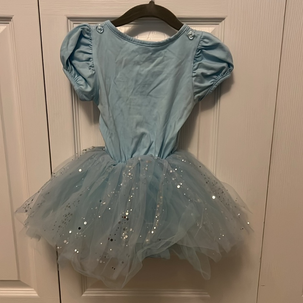 Frozen Elsa Dress w/ Detachable Cape - Picture 4 of 6